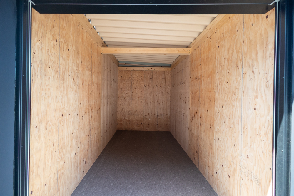 コンテナ小屋背面写真